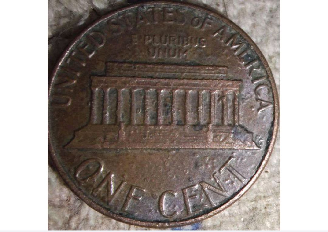 1983-D-Lincoln-Cent-Blister-N-Words-Around-Mint-Date