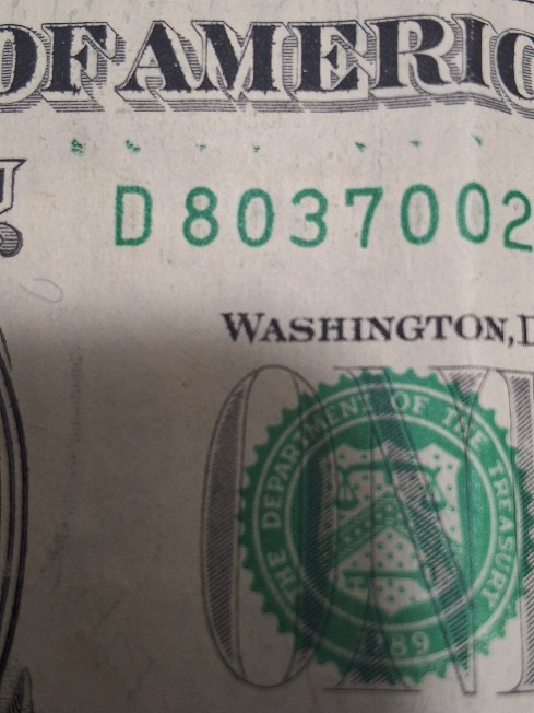 2017-A-Series-One-Dollar-Note-With-7-Green-Ink-Dots-And-A-Low-B