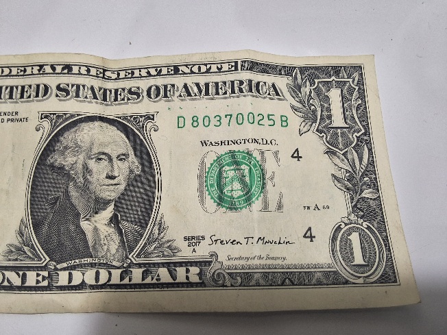 2017-A-Series-One-Dollar-Note-With-7-Green-Ink-Dots-And-A-Low-B