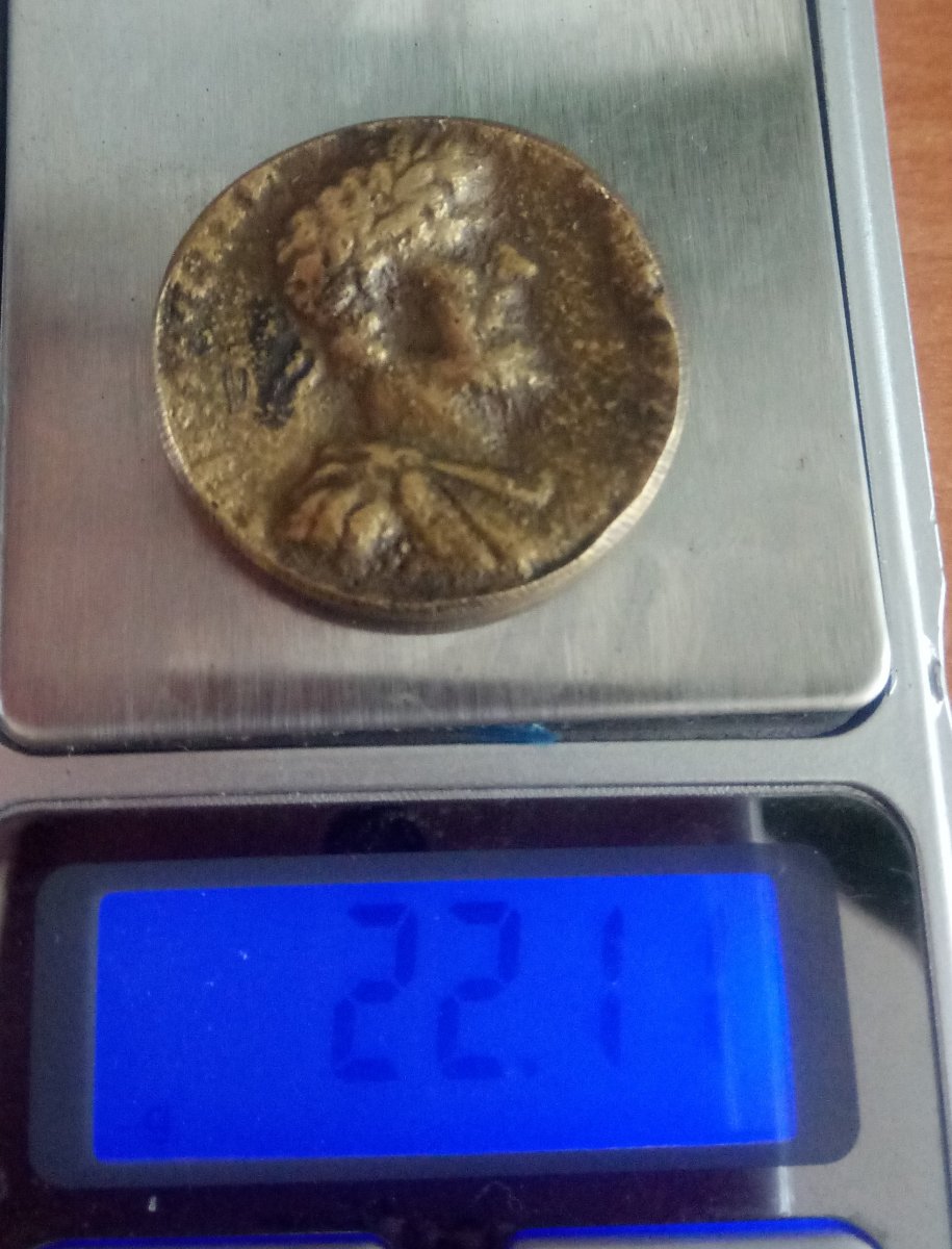 Help-To-Identify-This-Ancient-Coin,-Please