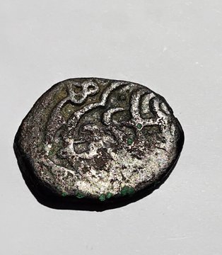 Is-The-Distinctive-Border-On-This-Islamic-Coin-A-Clue-To-An-ID?
