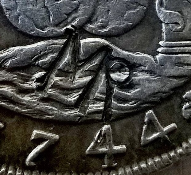 8-Reales-Pillar-Dollar-1744-Mozambique.