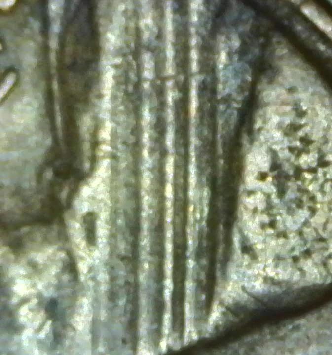 1977-D-Penny-Lines-From-Rim-To-Bottom