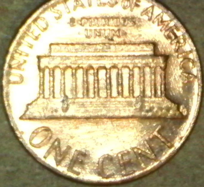 1985-Penny-Is-This-A-Broad-Struck-Coin-?