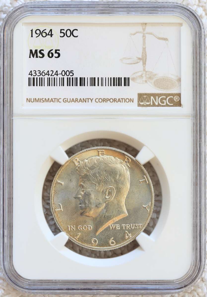 Hfjacinto's-Slabbed-Dansco-7070-With-Gold-Page