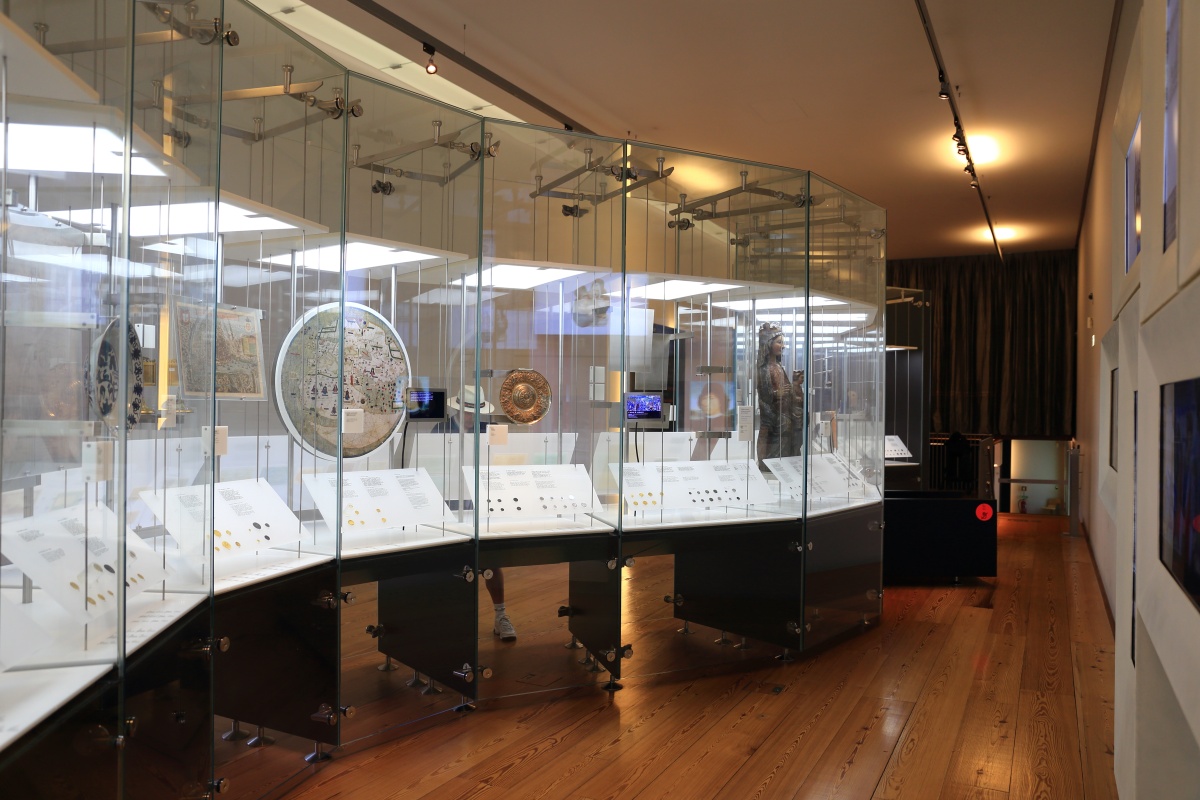 A-Visit-To-The-Museu-De-Dinherio-Or-Money-Museum-In-Lisbon-Portugal