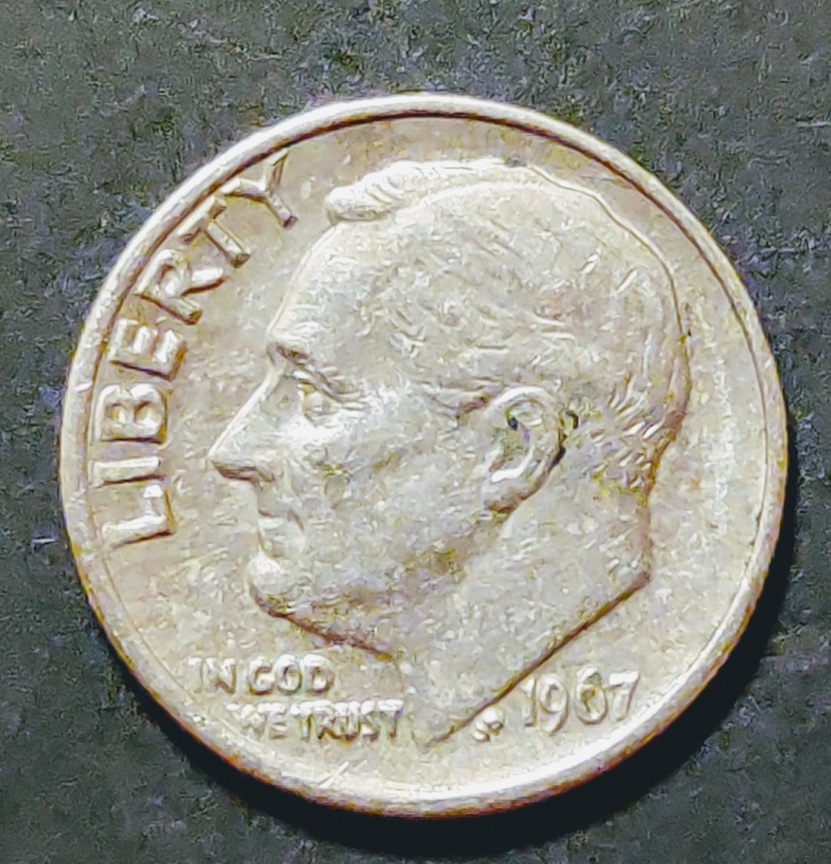 1967-No-Mint-Mark-Dime,-Error?