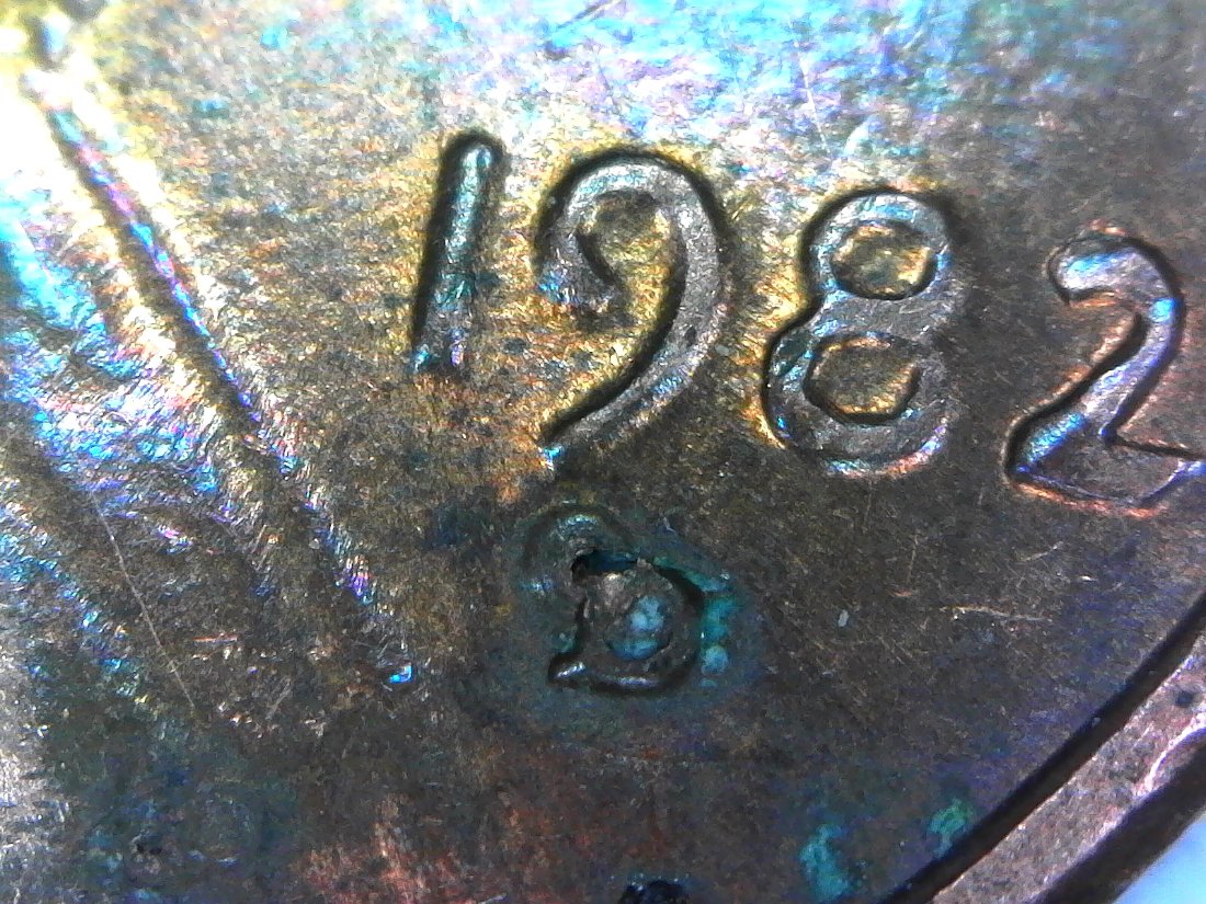 1982-D-Penny-What-Is-This-Over-Top-Of-The-Mint-Mark?