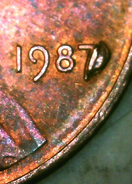 1987-Die-Chip-Or-Close-Enough-To-Rim-To-Be-A-Cud