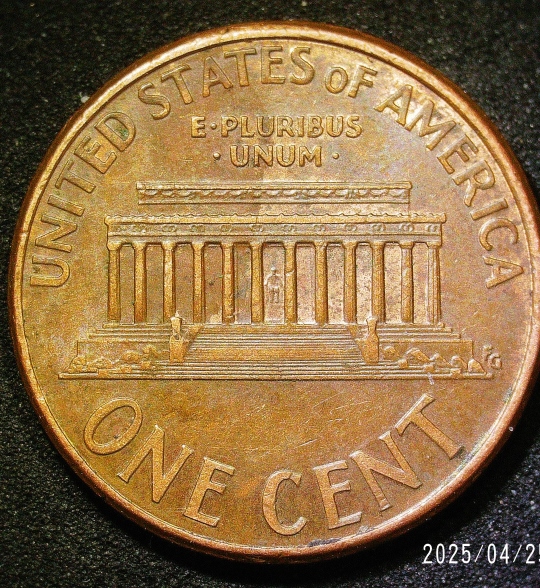 2001-Lincoln-Cent-Error?-Not-Sure-What-Is-Going-On-With-This-One!