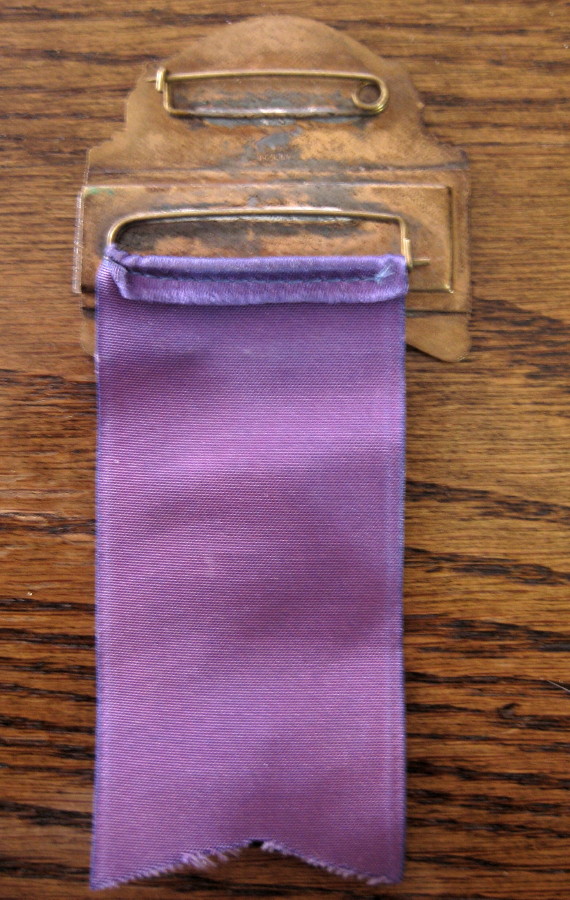 Post-A-Medal,-Token,-Or-Badge-From-A-Coin-Show-Or-Club