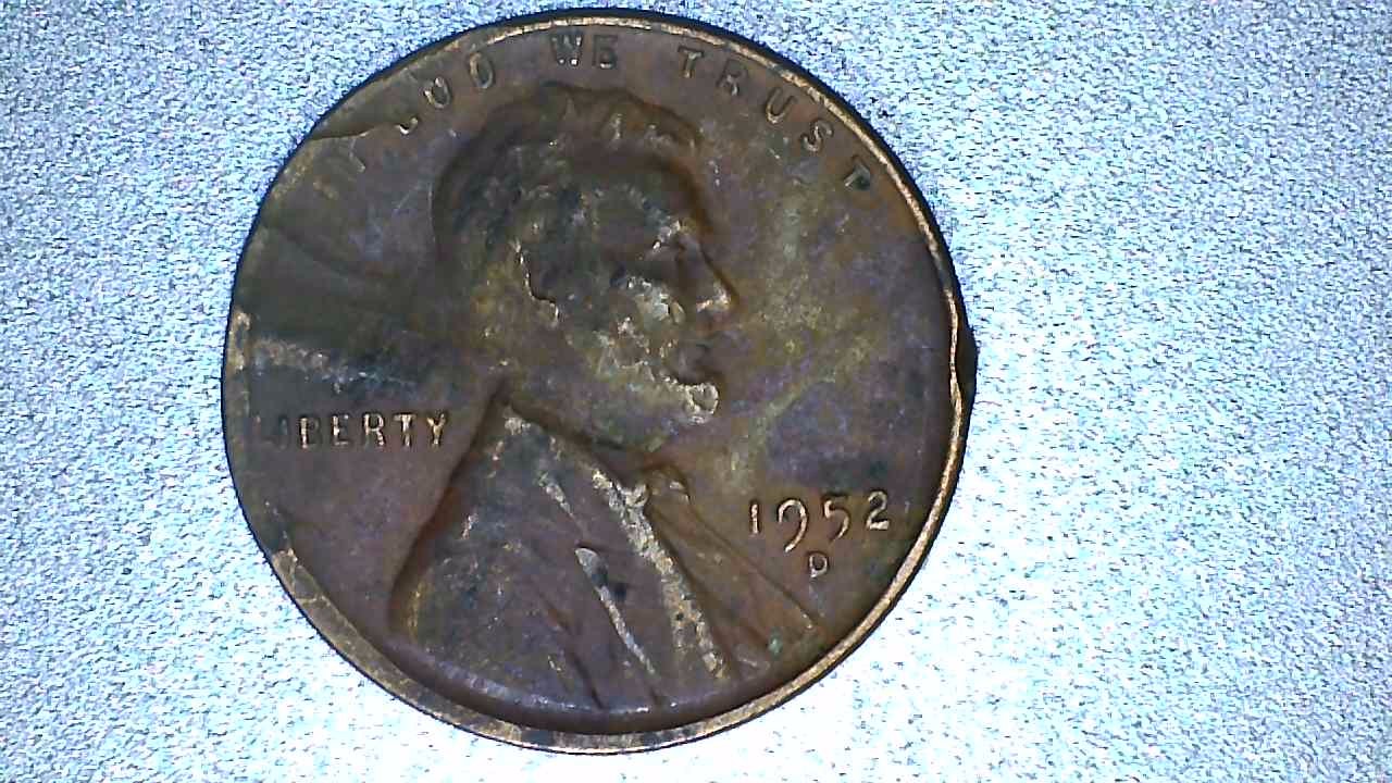 1952-D-Lincoln-Cent-Damage-Or-Somthing-Else?