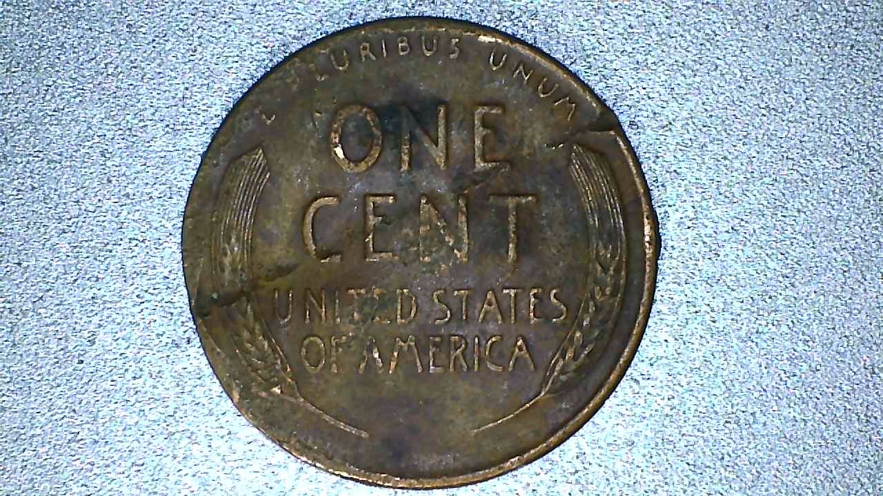 1952-D-Lincoln-Cent-Damage-Or-Somthing-Else?