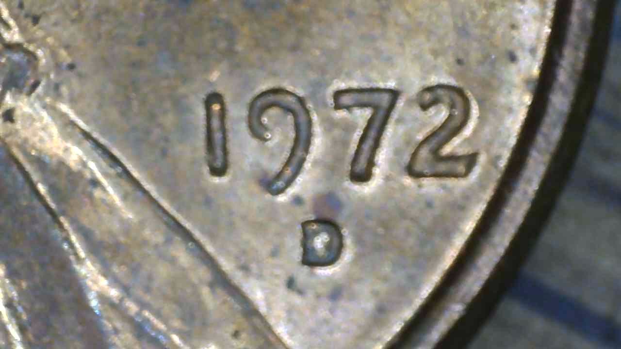 1972-D-Lincoln-Memorial-Cent-Machine-Doubling?