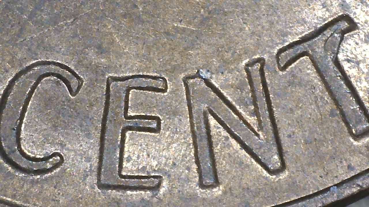 1972-D-Lincoln-Memorial-Cent-Machine-Doubling?