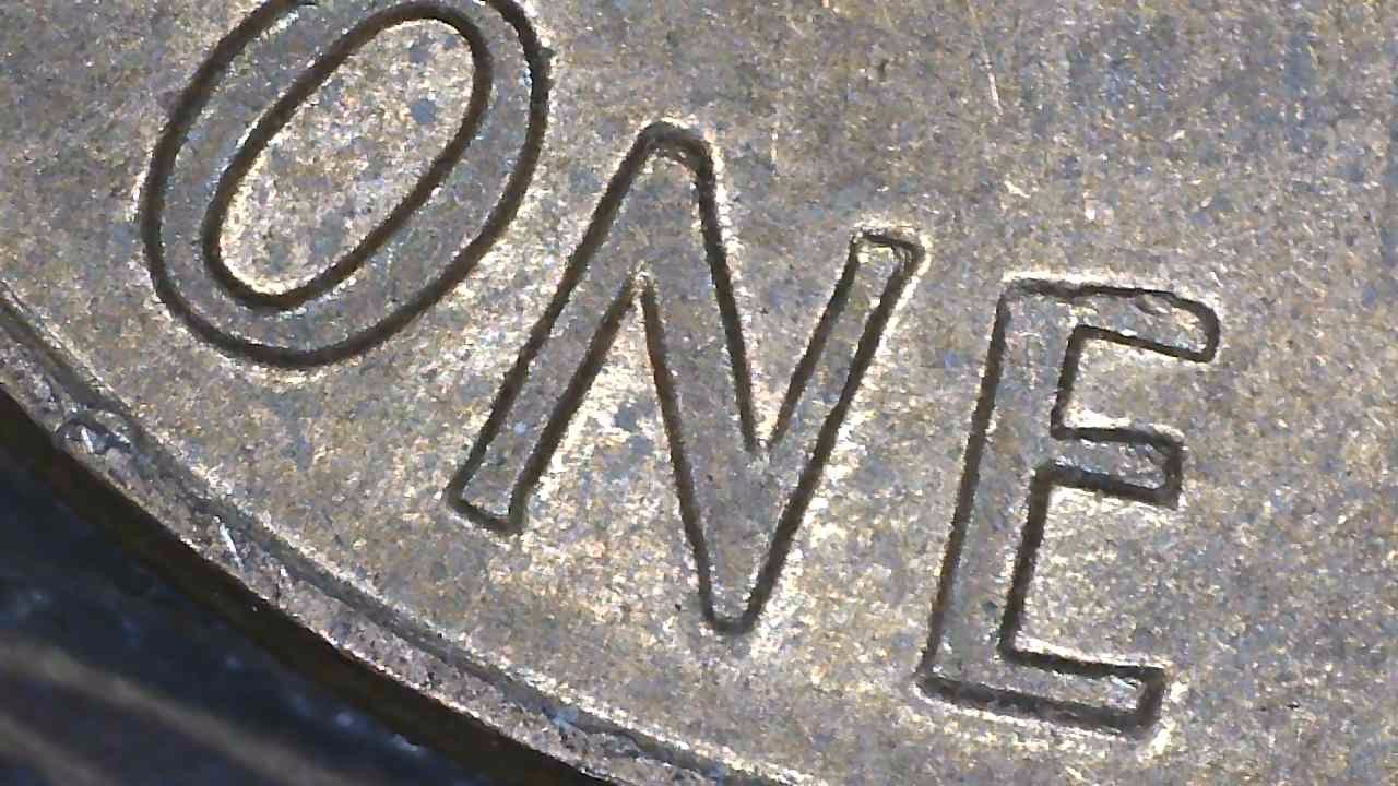 1972-D-Lincoln-Memorial-Cent-Machine-Doubling?