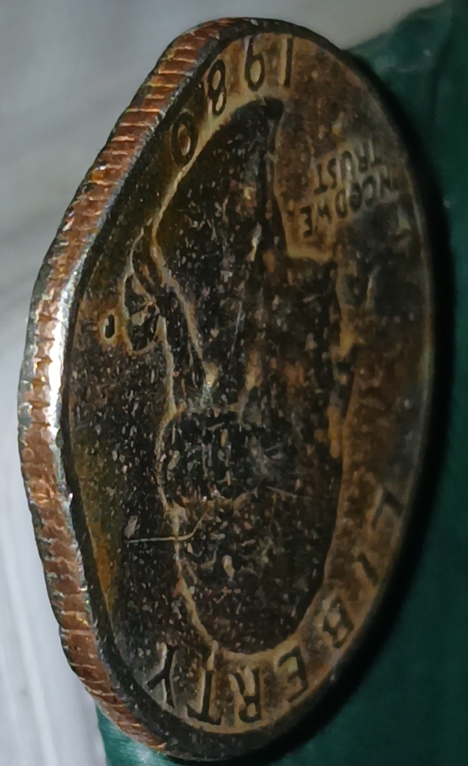 1980-P-Washington-Quarter-Error-Coin-Lamination-Eror-Die-Split-Into-3-Seperate-Layers.