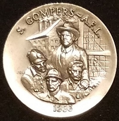 Longines-Symphonette-Society-Medals-By-Wittnauer-Mint