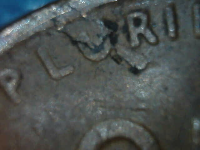 1924-Wheat-Cent---Reverse-Die-Chip-Looks-Like-A-Little-E-In-Big-E
