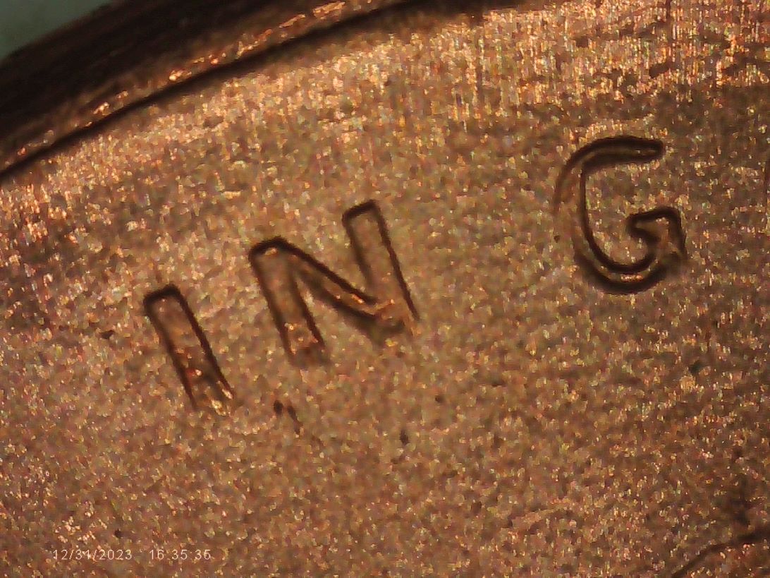 2000-Cent-Broad-Struck
