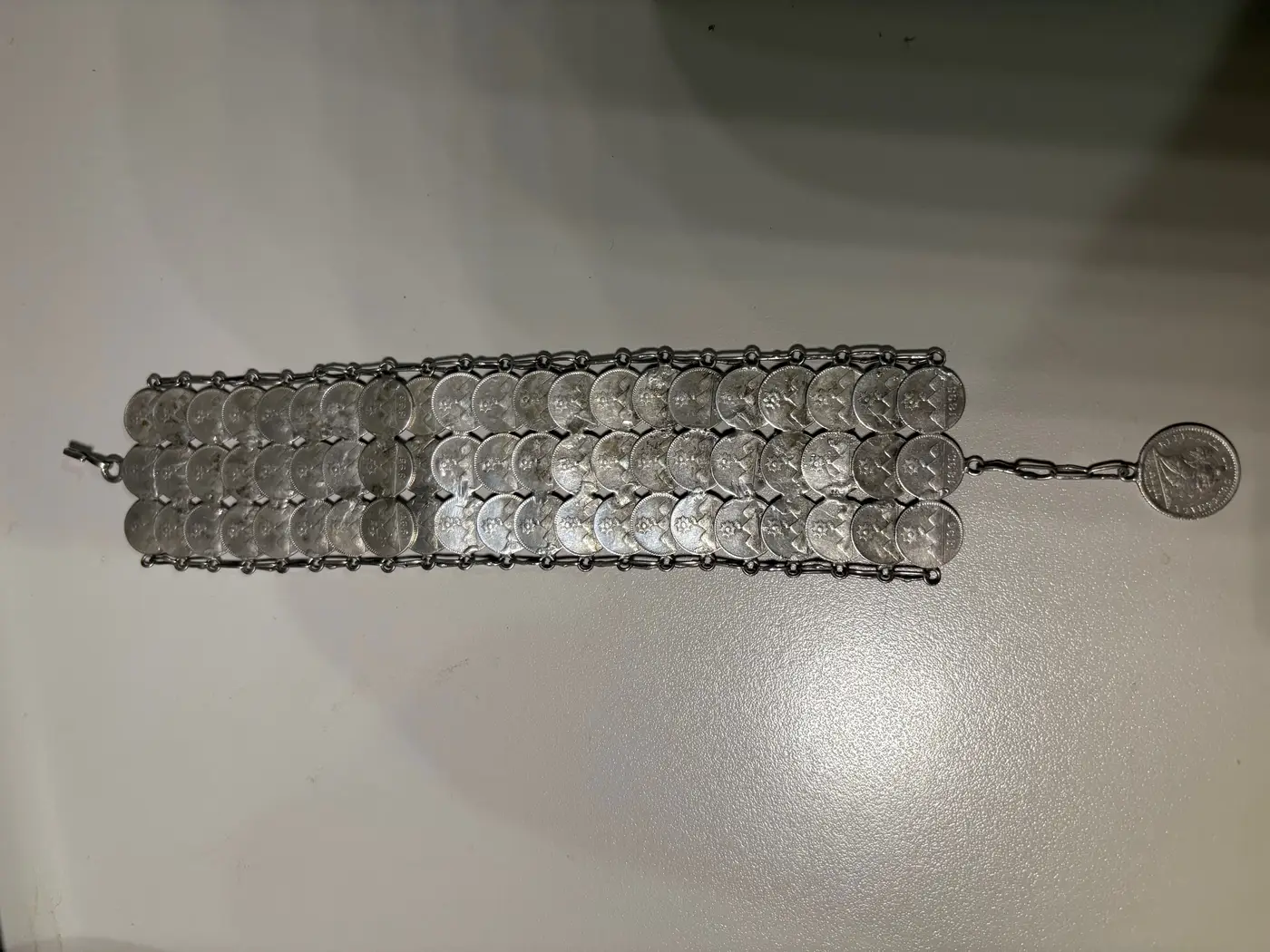 Post-Your-Coins-In-Jewelry-And-Other-Fashion-Accessories!