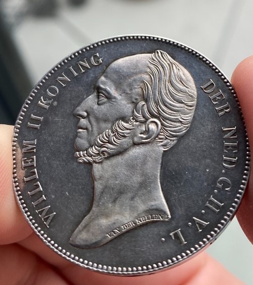 Grading-A-Dutch-2-1/2-Gulden-1841