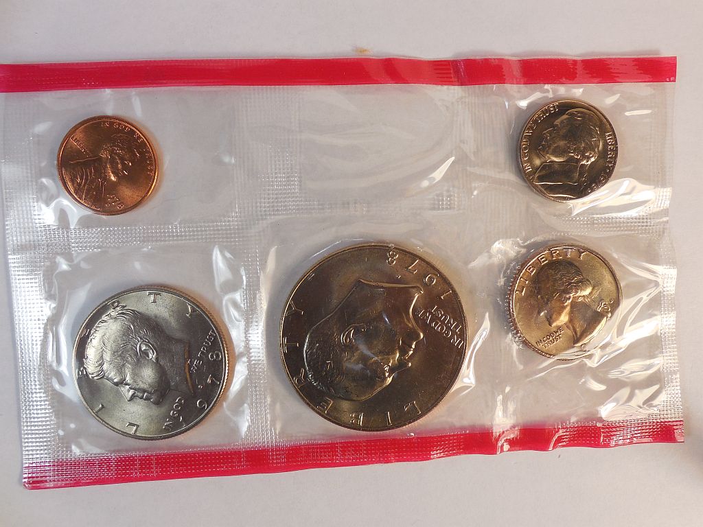1978-Mint-Set---Missing-D-Dime