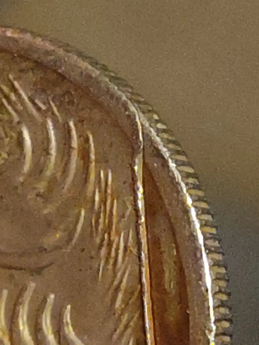 2001-5c-Coin-With-A-Line-Across-It