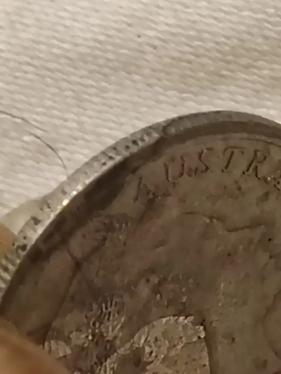2006-Five-Cent-Coin-With-Multiple-Cracks