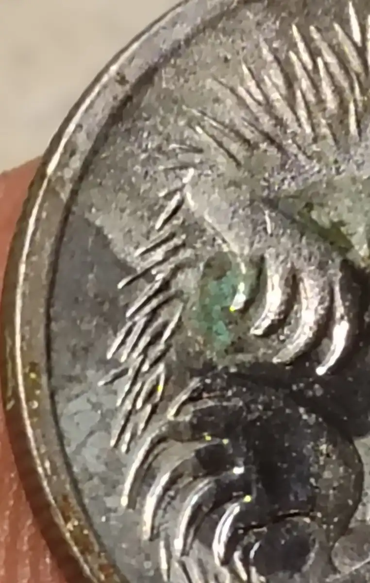 2006-Five-Cent-Coin-With-Multiple-Cracks