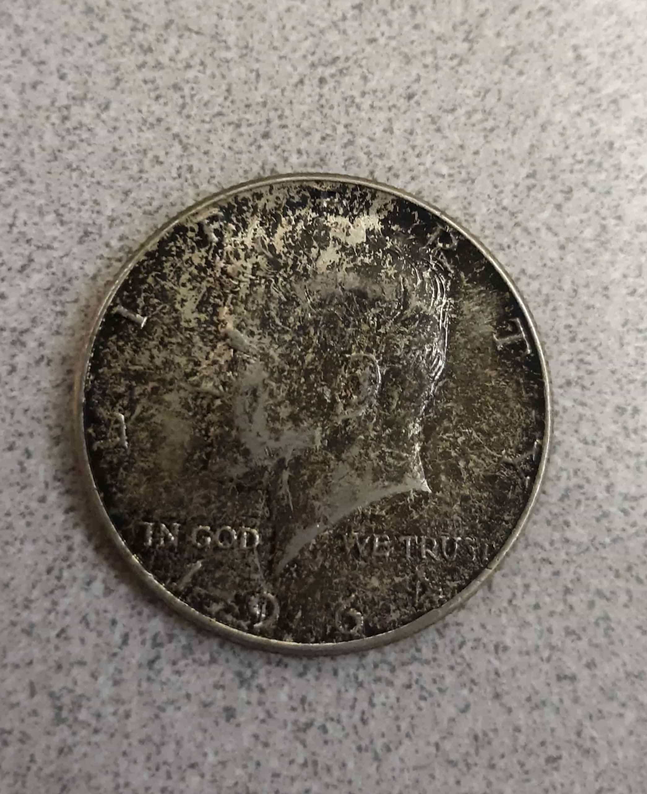 Cleaning-Solution-For-Coins