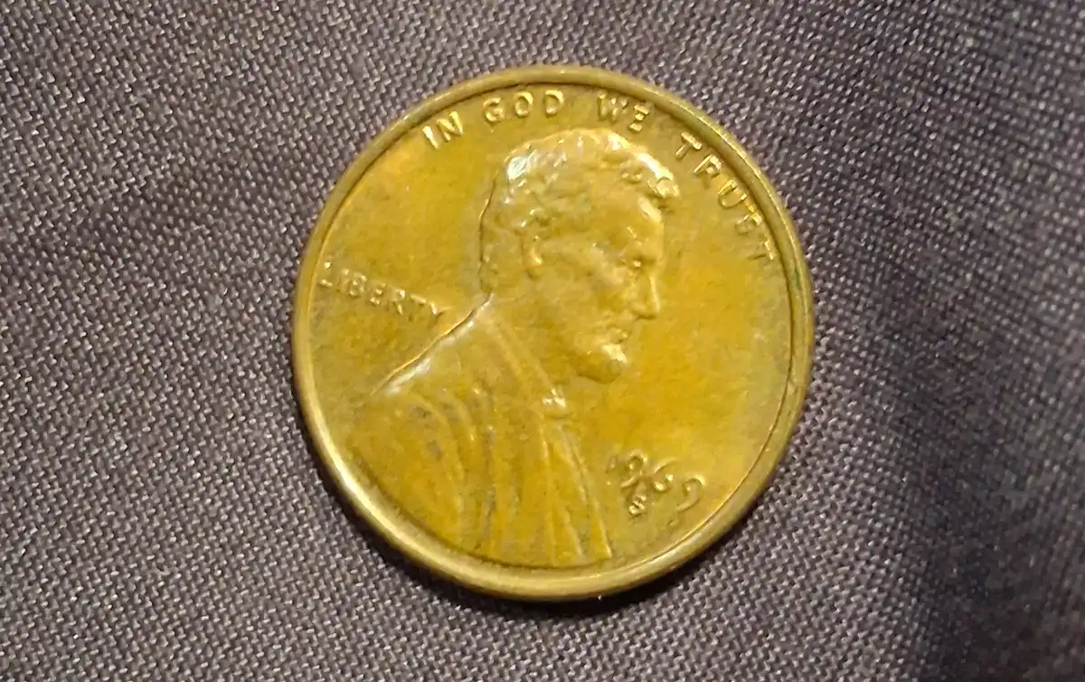 Is-This-1969-S-Lincoln-Cent-Double-Dye