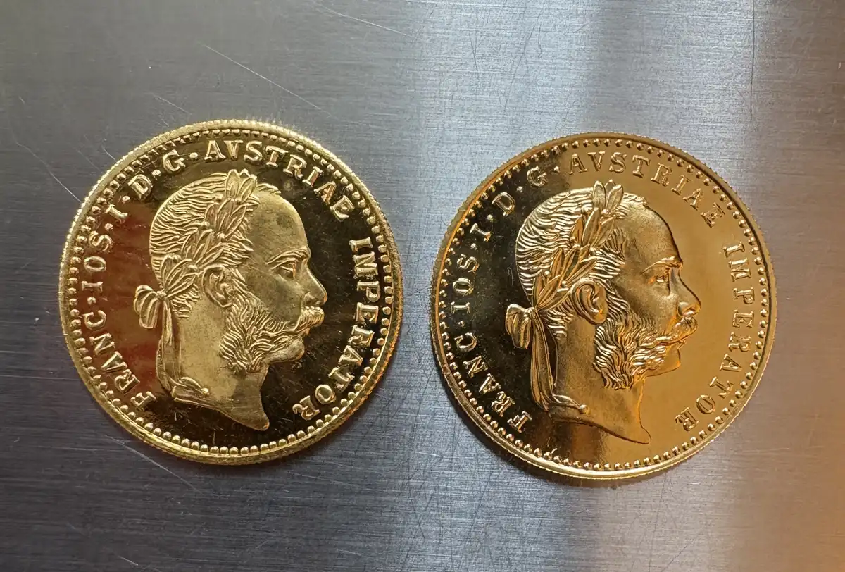 Counterfeit-Detection:-1915-Austria-Ducat---Restrike---.999-Gold-/-24k---Jeweler's-Copy