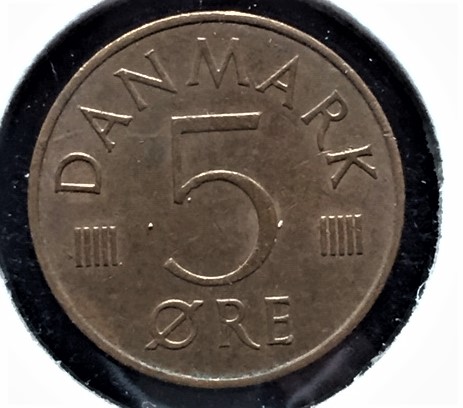 Around-The-World-With-Coins---A-Coin-Geography-Game