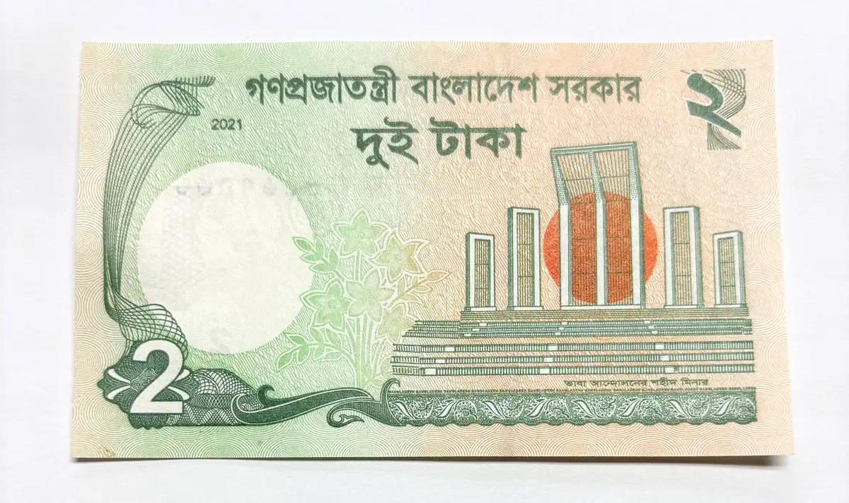 Post-Your-Numismatic-Items-With-Someone-Wearing-Glasses