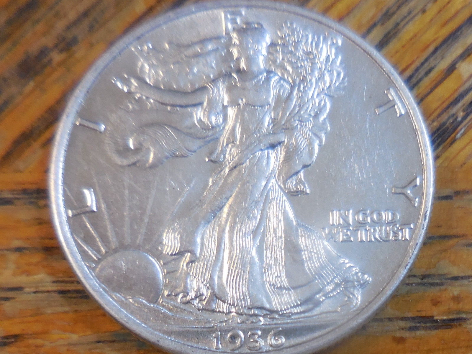 One-More-Coin-Wlh,-Very-Bright,-Strange