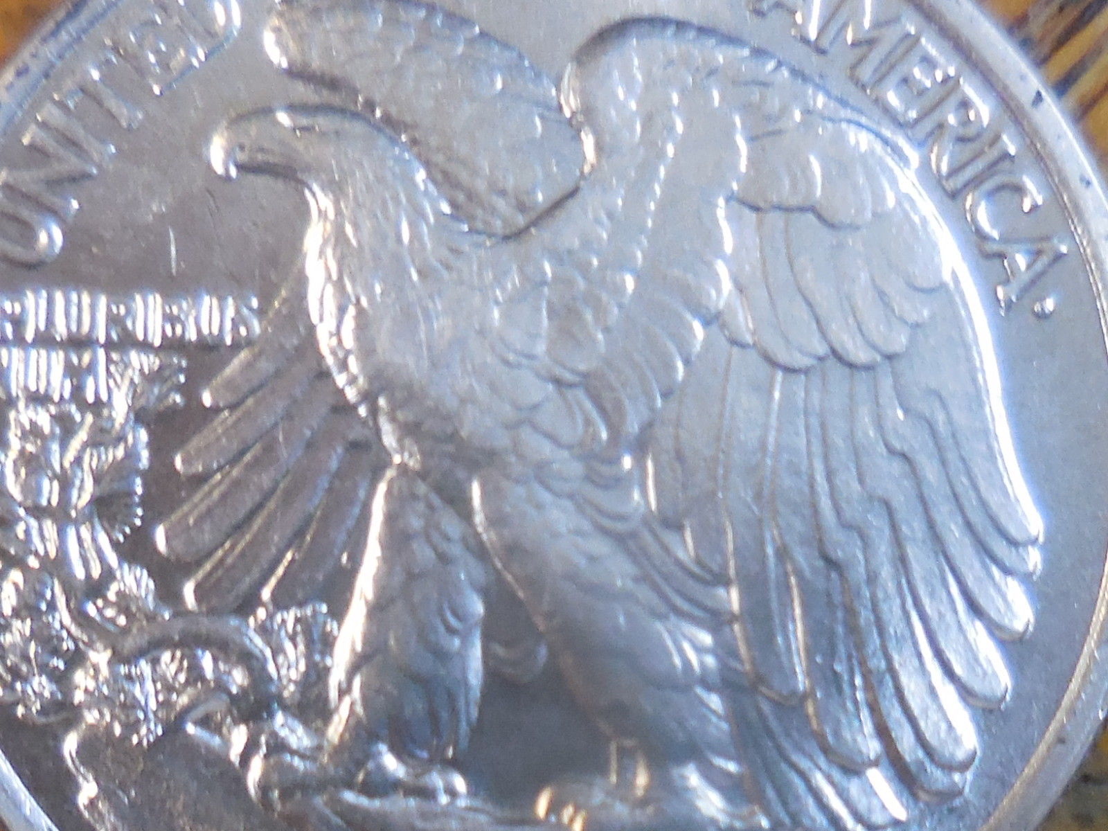 One-More-Coin-Wlh,-Very-Bright,-Strange