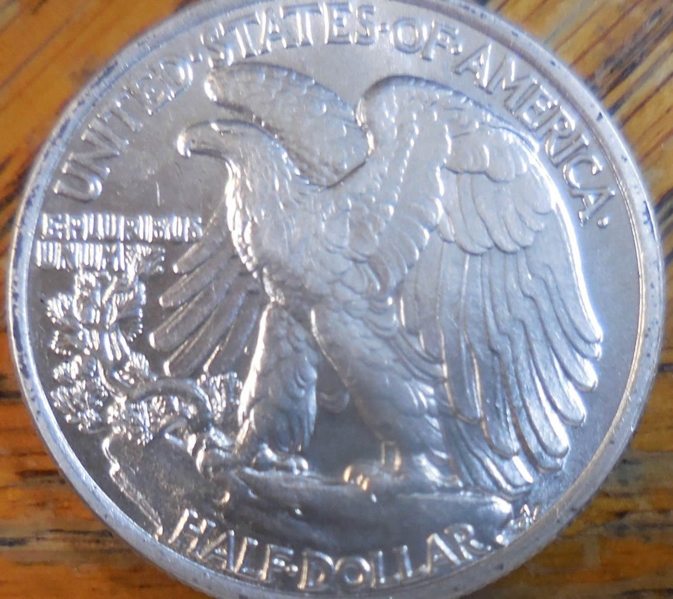 One-More-Coin-Wlh,-Very-Bright,-Strange