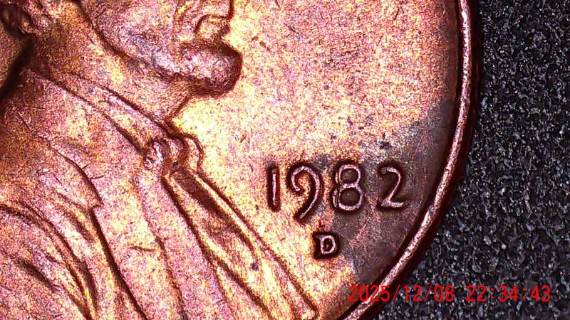 1982-D-Copper-Penny-Large-Or-Small-Date?