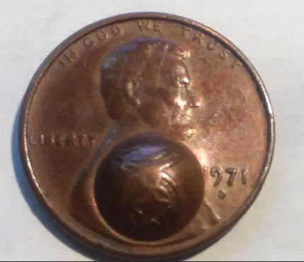 1971-US-Penny-With-A-Huge-Dimple?