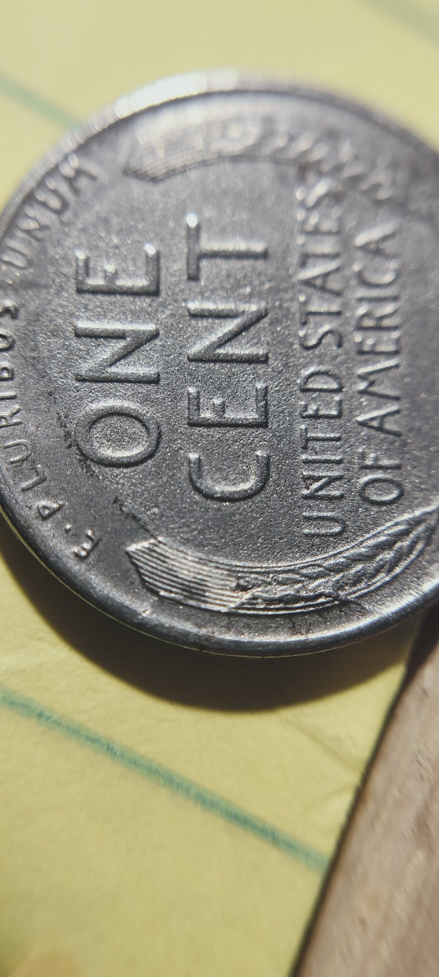 1943-Lincoln-Steel-Penny.-Dye-Crack-Or-Split-Dye?-Lamination-Issue-Also?-What-Y'all-Think?