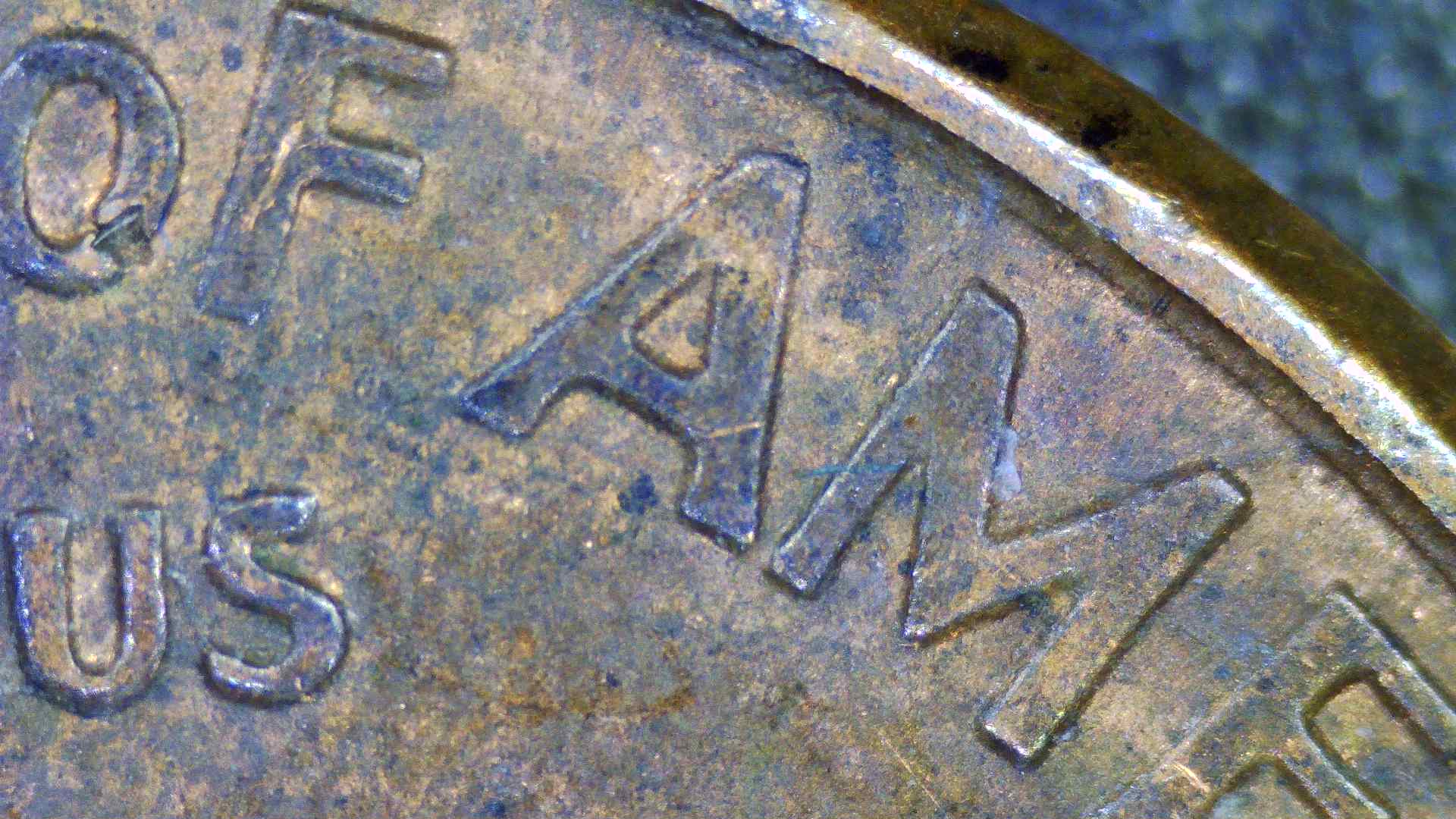 2000-P-Wide-AM-Penny?-Not-Touching.