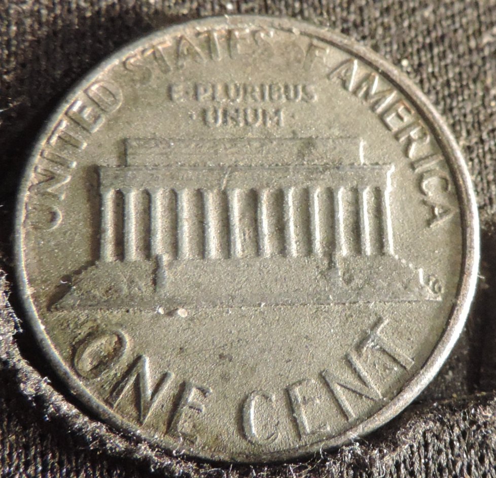 1985-D-Silver-Tone,-Non-Metalic-Cent.