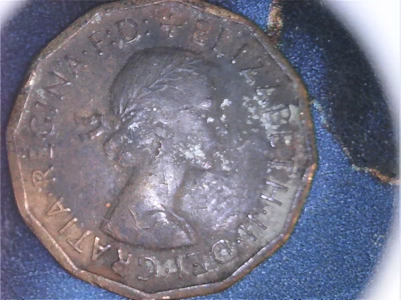 Queen-Elizabeth-LL-1963-Weighing-6.8g