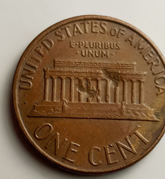 1975-Penny-.-Is-This-A-Bump-In-The-Neck-Area-?