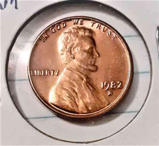 Is-This-A-1982-D-3.1gm-Small-Or-Large-Date?-Updated-With-Second-Coin
