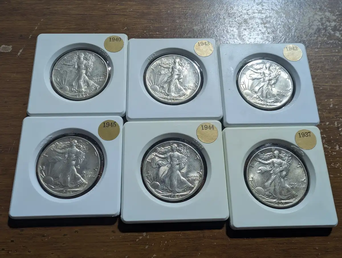 Are-These-Coins-Holders-PVC-Free?