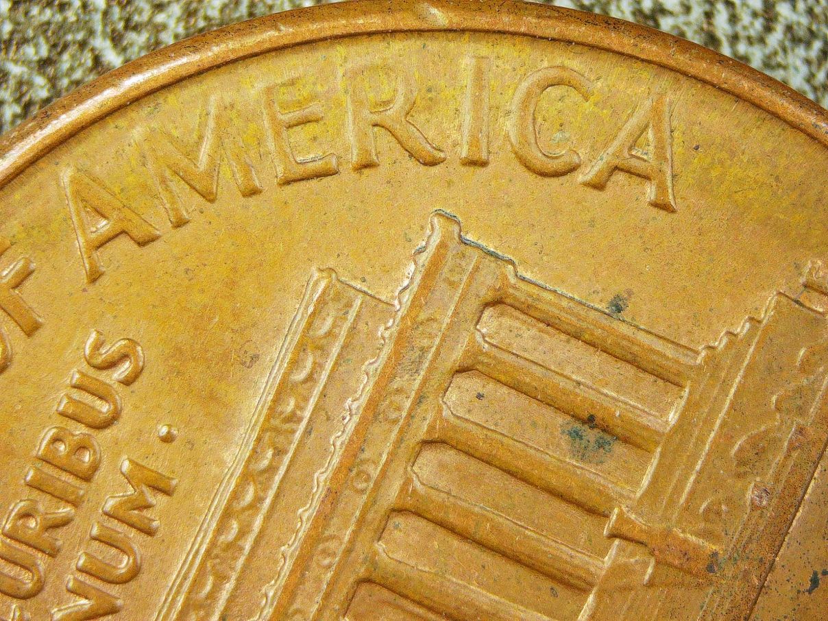 1989-Lincoln-Memorial-Penny.-Coin-2-REV-Is-Extra-Thick-In-My-Opinion.-Thoughts?