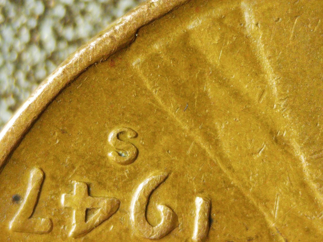 1947-Wheat-Penny.-Does-The-Mint-Mark-Look-Upside-Down?