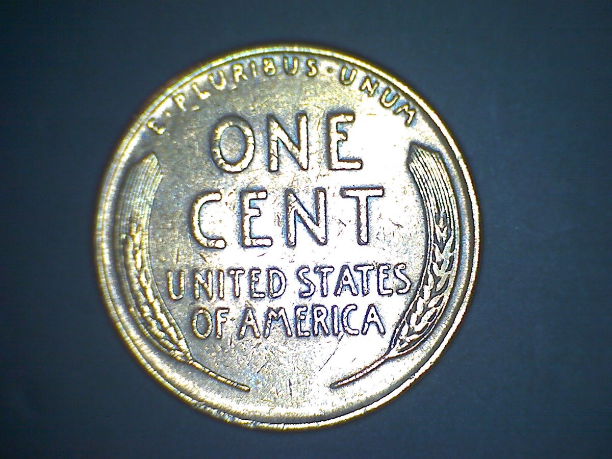 Does-This-1946-Penny-Have-A-Scratch-Or-A-Lamination-Issue?